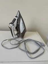 Rowenta Focus DW5080 1715W Micro Steam Electric Iron Germany Needs New Cord. Par