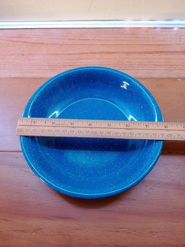 Set of Two (2) Blue with White Speckle Enamel Bowls Vintage - Picture 8 of 9