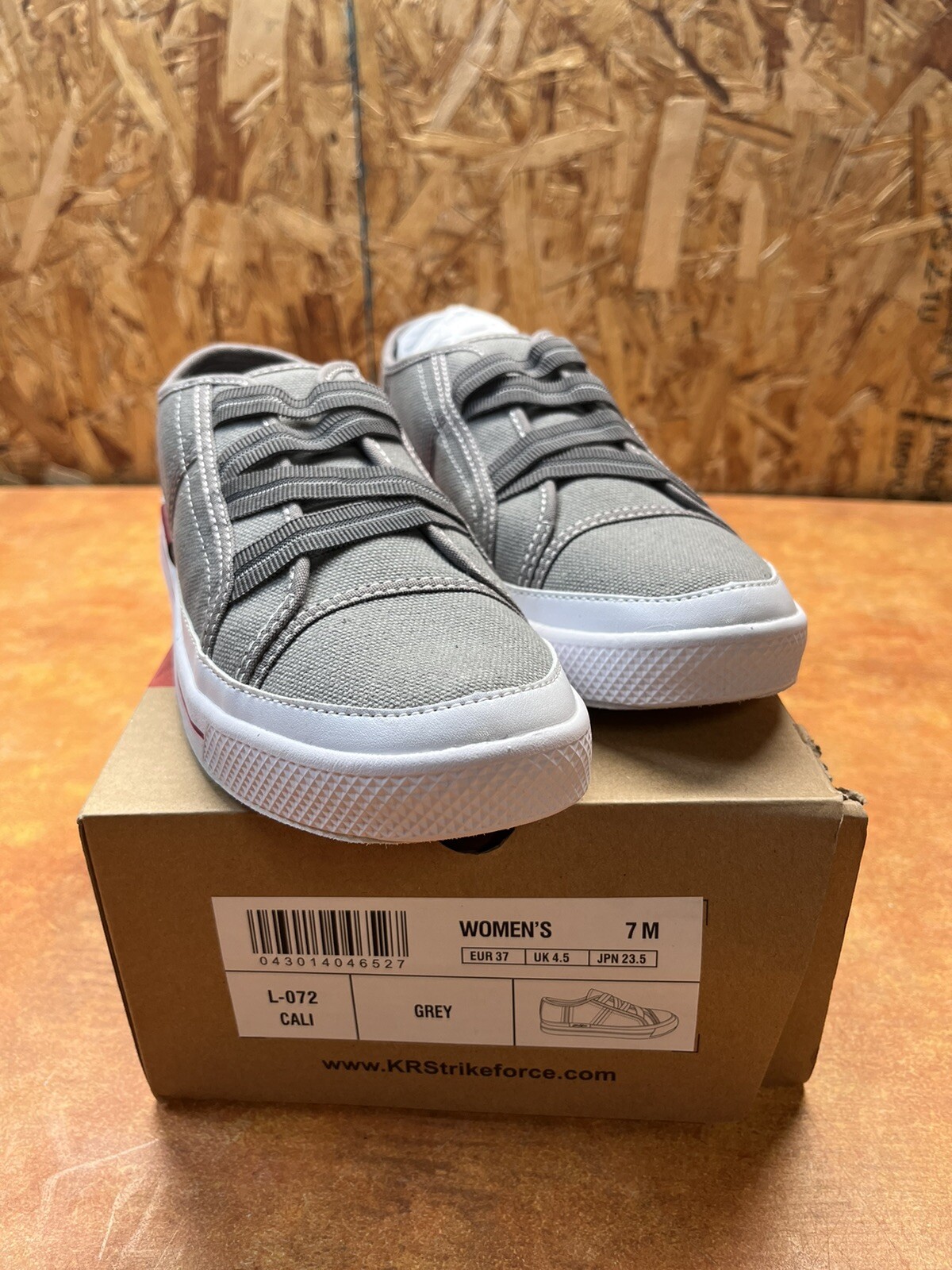 KR Strikeforce Cali L-072 Womens Gray Low Top Slip-On Bowlin