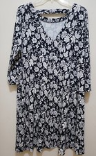 Loft Outlet Long Sleeve White Black Floral Dress Women Size M