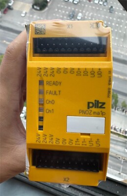 Relè di sicurezza di arresto di emergenza - PNOZ XV3.1 - PILZ - DC / AC