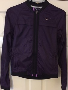 nike running bomber jacket