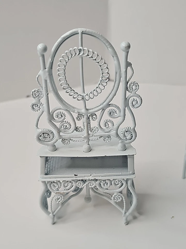VTG Dollhouse Miniature White Wire Wicker Etagere Shelf Garden Vanity Bed Set - Image 4 of 4
