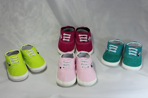 SCARPE GINNASTICA TELA Alte Bimbo Ideali Da Dipingere O Decorare EUR 6,00 -  PicClick IT