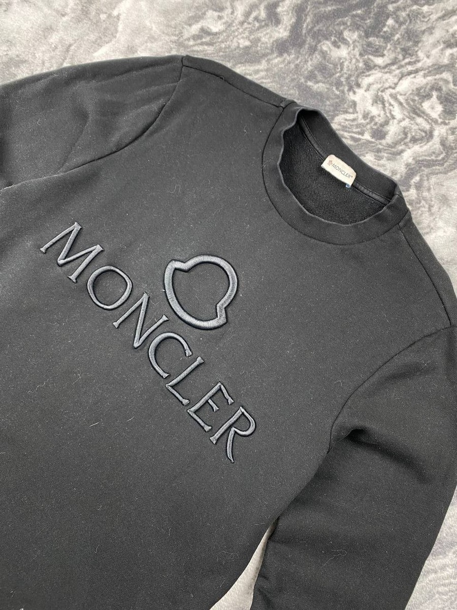 【新品】Moncler Crewneck ブラックLサイズ参考価格79,800円 Moncler Reflective Logo Print Crewneck Sweatshirt Black/Black