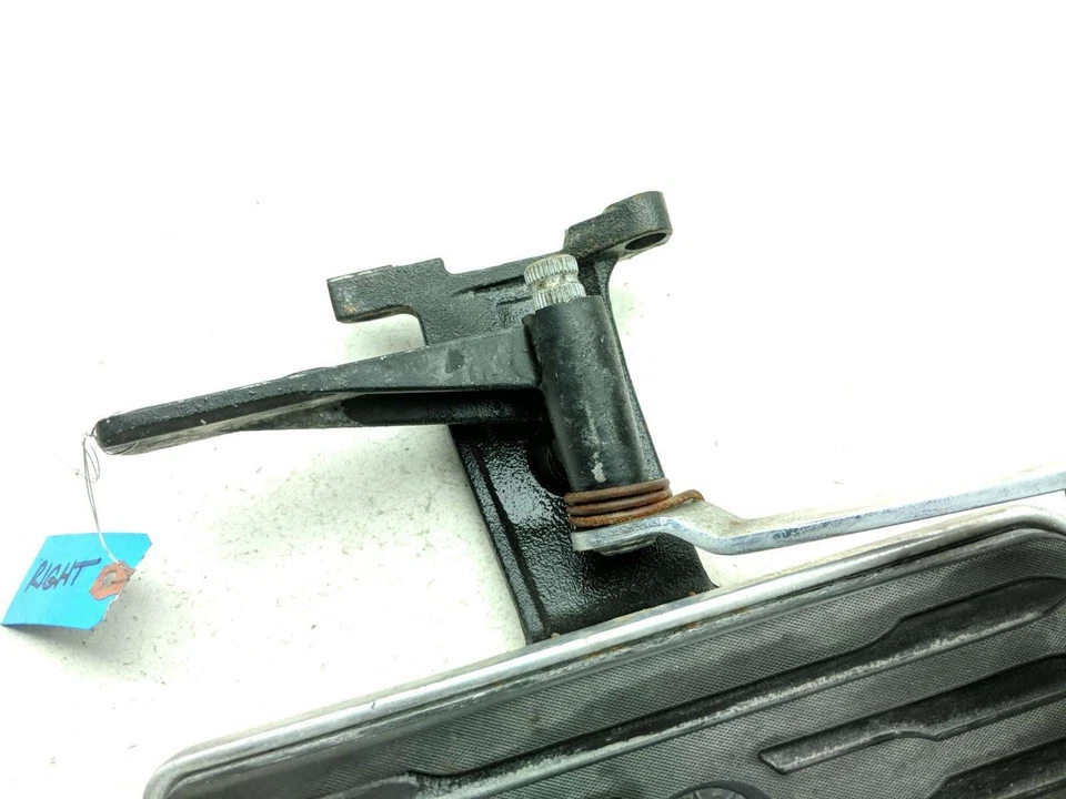 99-13 Yamaha Royal Star Venture XVZ1300 piso direito driver com pedal de freio - Imagem 2 de 4