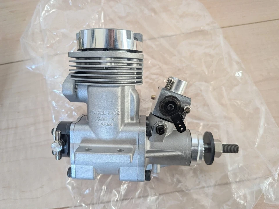 Enya GP 60XLF-4 AL-CHROME 9.95cc 2-stroke glow engine for R/C airplanes new f/s - Image 2 of 4