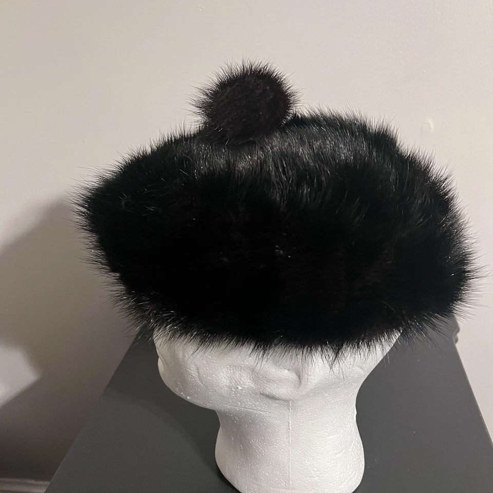 Vintage Union Made Black Faux Coarse Fur Beret Hat With Bobble Made In The USA - Image 3 of 4