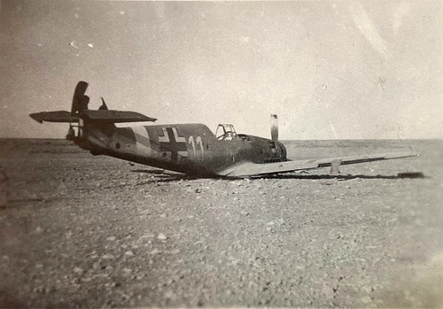 WW2 GERMAN LUFTWAFFE 1./JG 27 MESSERSCHMITT BF 109 FIGHTER DOWNED LIBYA PHOTO