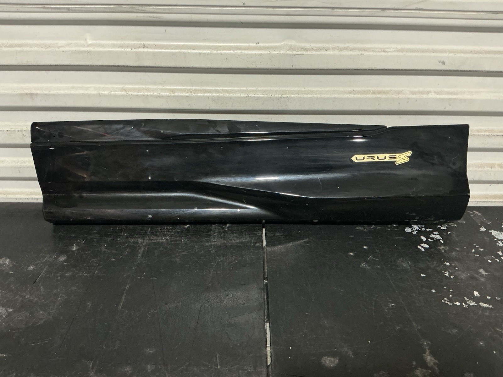 Lamborghini Urus 2019-2025 Rear Left Body molding