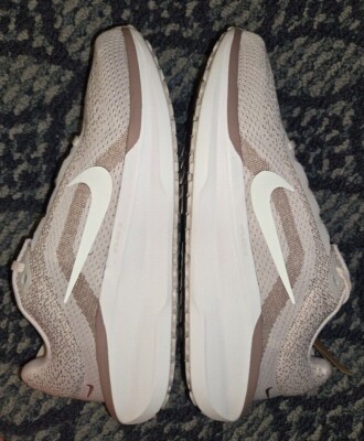 Nike Air Winflo 11 Sport Workout Cross-Train Road Runner FJ9510