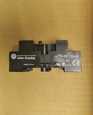 ALLEN BRADLEY 14 Blade Type H Relay Socket 7 Amp 300V 700 HN103