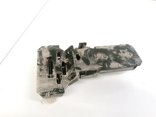 Volkswagen Passat 1999 Tailight Bulb Holder (Lamp Carrier) 3B99452 #1505565-87