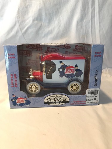 Pepsi-Cola 1912 Ford Delivery Car Coin Bank Die Cast Metal 1:24 Scale GearBox