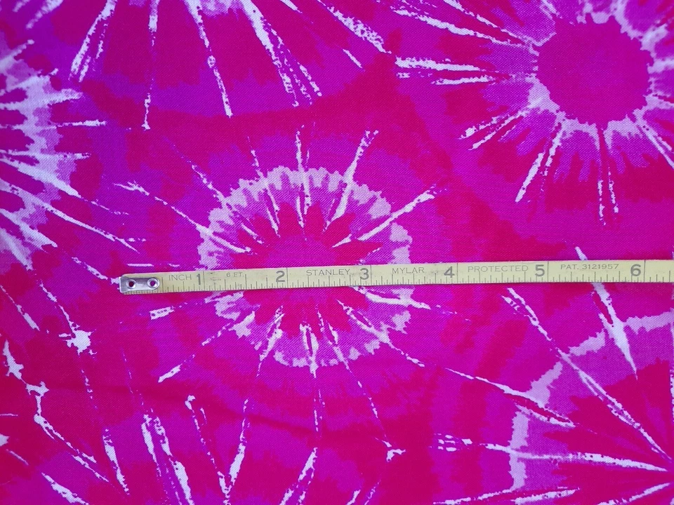 VTG Quilting Fabric 43" X 28" Springs Creative CP 38381 Tie Dye Hot Pink Cotton - Image 2 of 4