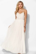 New Urban Outfitters Kimchi Blue Dove Crinkle Gauze Maxi Dress size 4 MSRP: $129