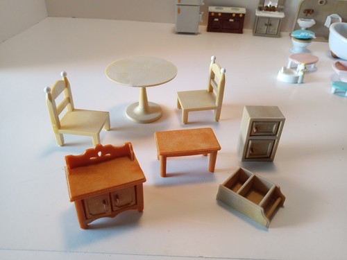 Calico Critters Sylvanian Families Mixed Animal Figures Furniture & Accessories - Picture 11 of 13