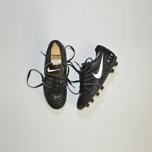 vintage nike soccer cleats