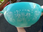 Lady On The Left Pyrex Turquoise Amish Butterprint Mixing Bowl 444 Rare HTF