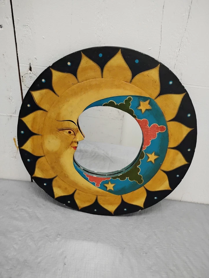"Espejo de pared de colección con acento celeste pintado a mano madera sol luna estrellas 15,5""" Foto 2 de 4