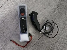 Nyko Wand Motion Controller for Nintendo Wii - Black w/ Sleeve & Nunchuck TESTED