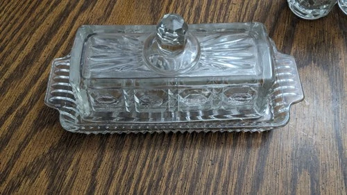 Federal Glass Windsor Pattern Butter Dish with lid Vintage 70's