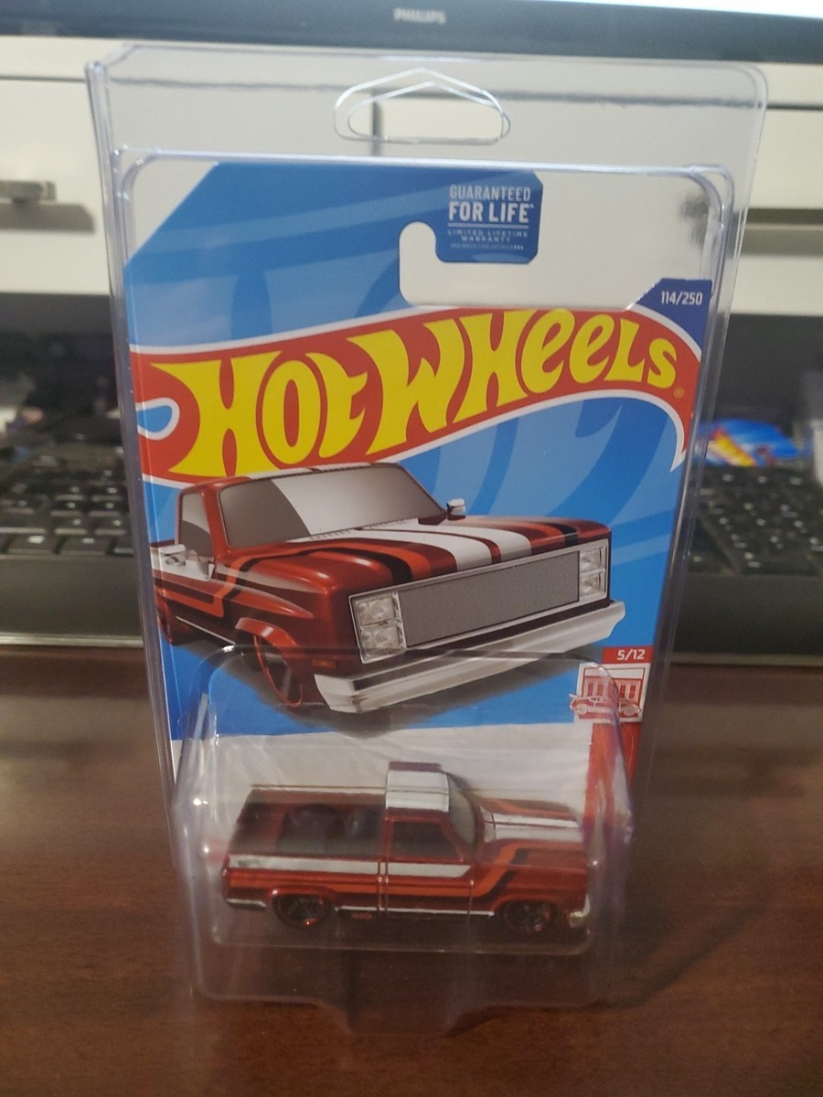 ホットウィール ※ターゲット限定 ※ '83 CHEVY SILVERADO Hot Wheels '83 Chevy Silverado Target Exclusive Red Edition
