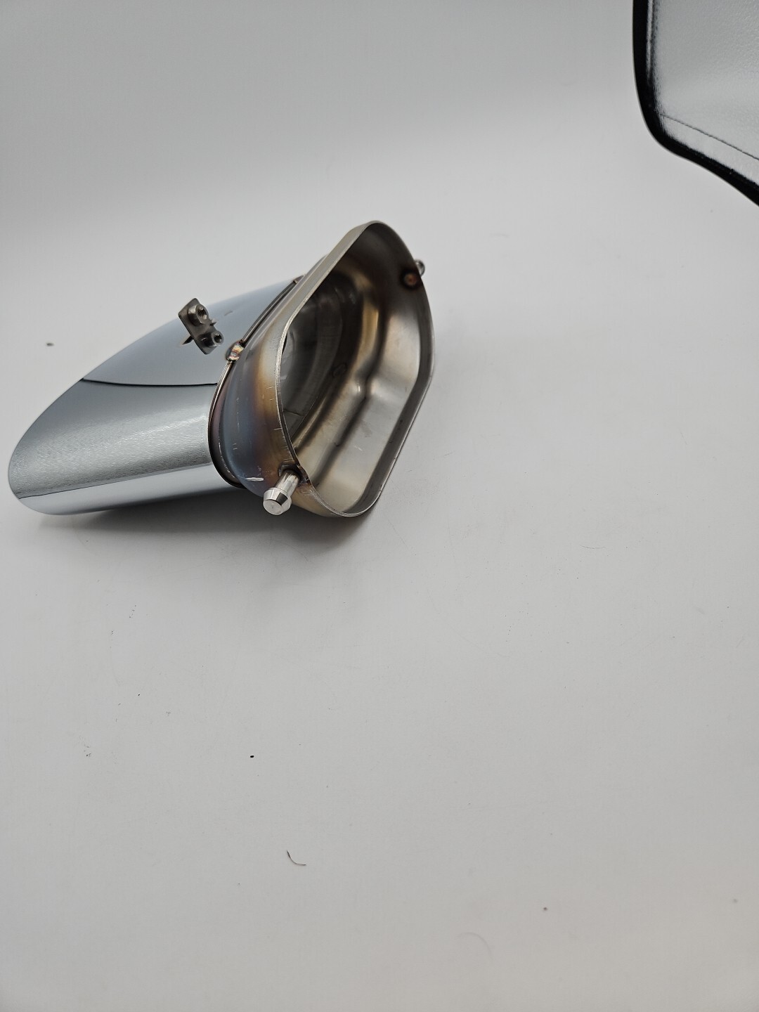 BENTLEY TRIM FOR EXHAUST TAIL PIP (3Y0253681D)