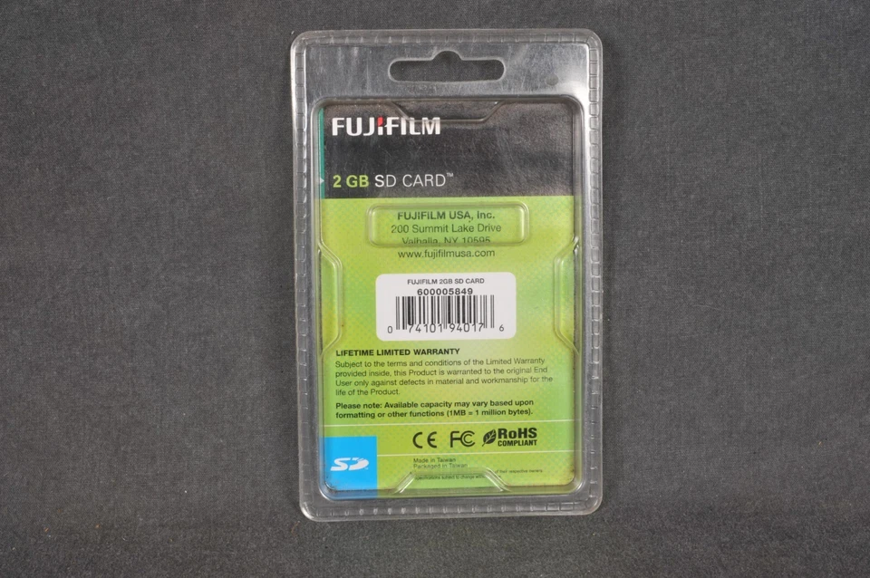 Fujifilm 2GB SD Genuine Camera Memory Card - Image 2 of 2