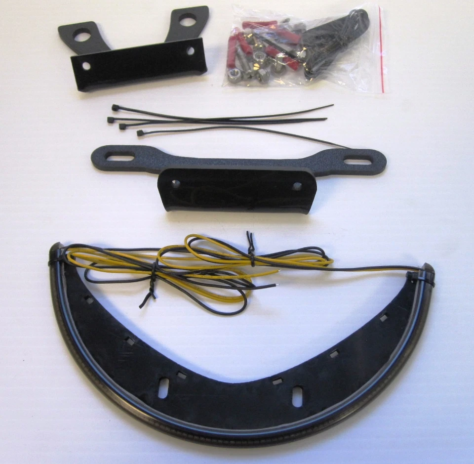 Victory Vegas 红色 LED 挡泥板转向信号套件 带标签灯和支架 - 烟雾镜头 — 第 3/4 张图片