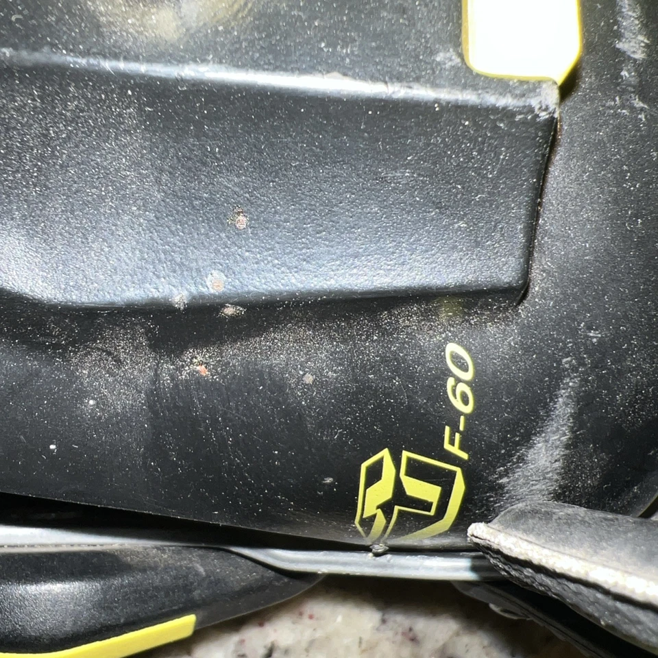 Fijaciones de snowboard Drake F-60 negro/amarillo talla grande hechas en Italia Foto 4 de 4