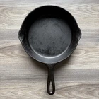 Vintage Griswold 9" Cast Iron Skillet No 6 699