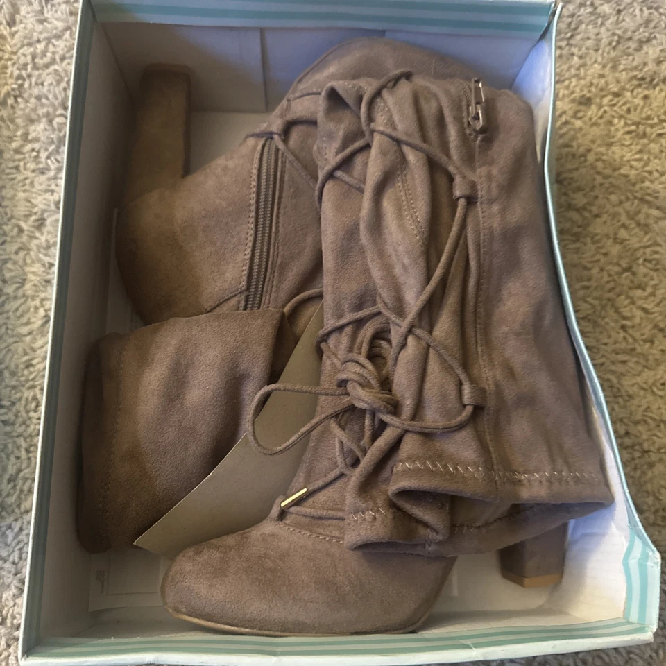 NUEVAS FRH Paula-2 Botas Talla 7.5 TAUPE Mujer Con Cordones Tacón Alto hasta la Rodilla Con Caja Foto 2 de 4