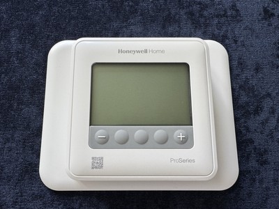 Honeywell TH421OU2002 Programmable Thermostat