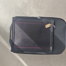 Tripp Suitcase Large Black on wheels 