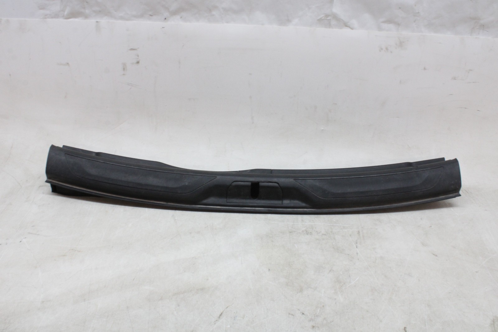 2022 MASERATI LEVANTE  REAR TRUNK SILL SCUFF PLATE TRIM COVER OEM 2017-2023
