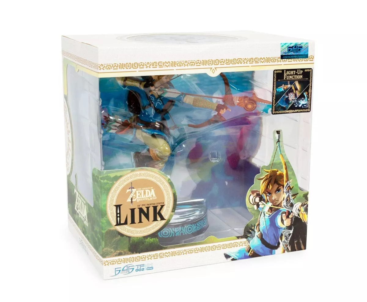 The Legend of Zelda Breath of the Wild Link Collector's Edition -  First4Figures - COM LEDS