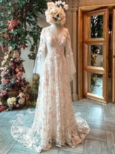Elegant A-Line Wedding Dresses V-Neck Trumpet Sleeved Lace Flower Bridal Gowns