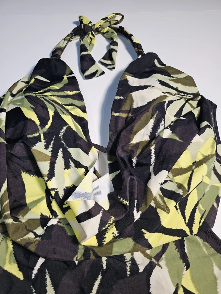 Traje de baño Bar III para mujer Desert Palm capucha cuello una pieza, verde, grande Foto 4 de 4