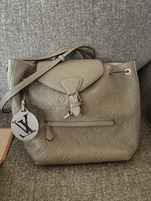 Louis Vuitton Empreinte Montsouris NM Tourterelle Backpack  display picture 2
