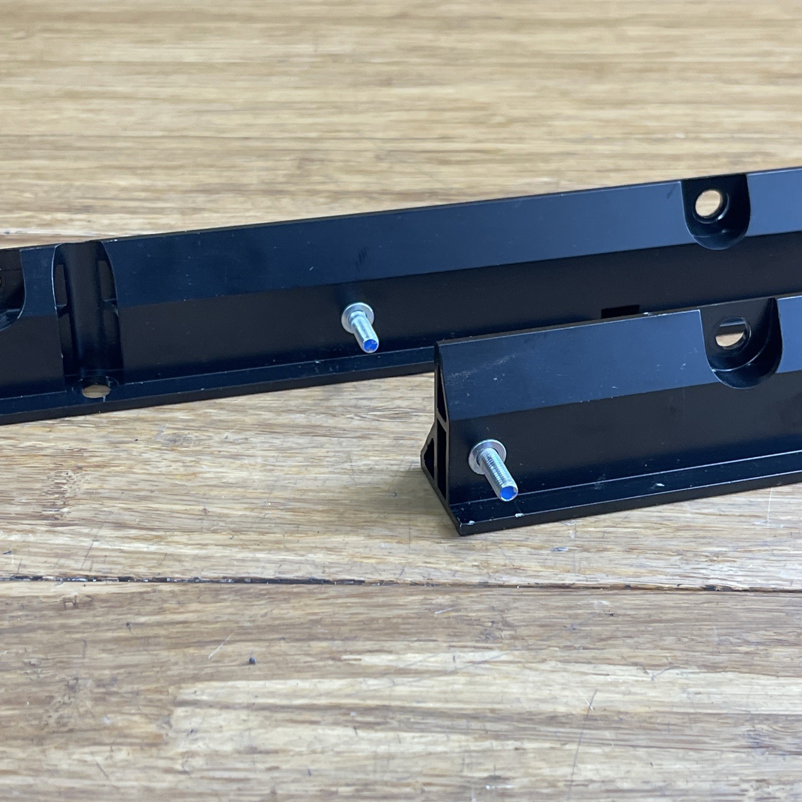 2018-2023 Audi R8 4S Engine Mount Bracket Holder Support Assembly Set OEM
