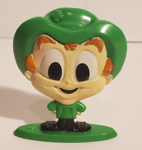 GENERAL MILLS CEREAL SQUAD LUCKY CHARMS LEPRECHAUN PVC CHARACTER FIGURE 2" TALL