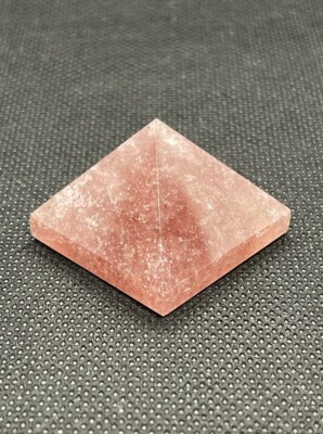 Strawberry Quartz Pyramid - Crystal Healing Carving - 22mm