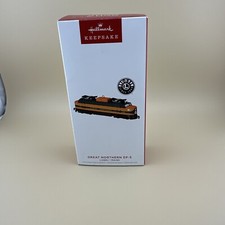 Hallmark Keepsake 2022 Trains Great Northern EP-5 Ornament - Gold QXE3273 