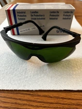 NOS UVEX SKYPER Infradura Lens Black Frame High Impact Protector Eyewear S1907