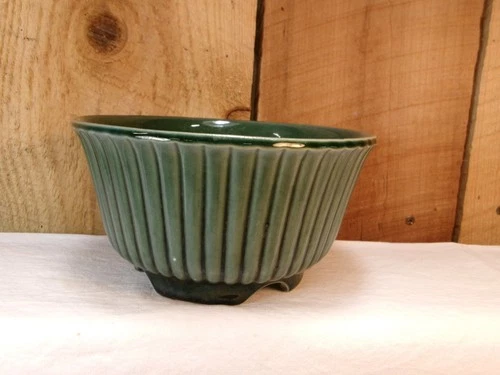 Vintage Hull USA F10 Pottery 6.5" Ribbed Glazed Planter