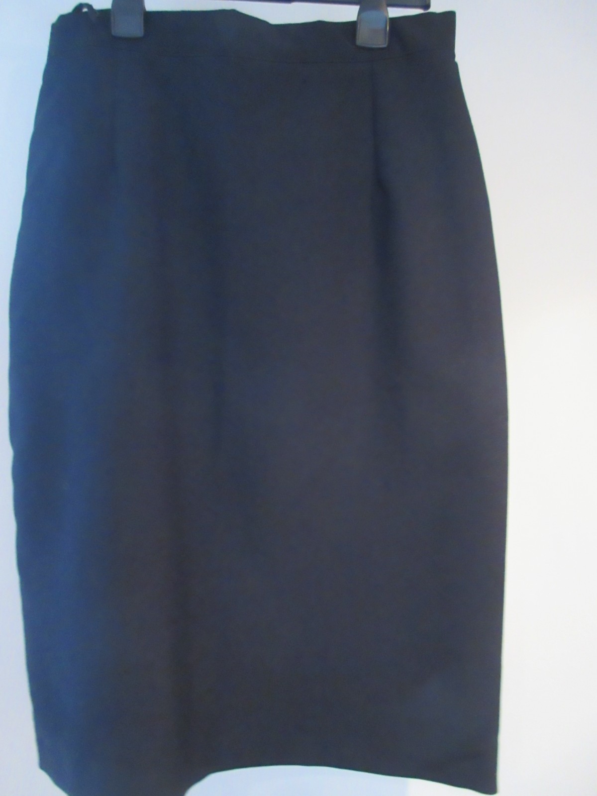 Size 16 black straight lined skirt