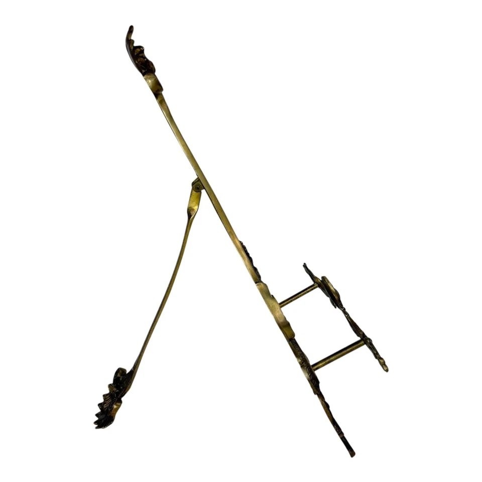 Caballete de exhibición de mesa de latón ornamentado estilo victoriano grande vintage Foto 3 de 4