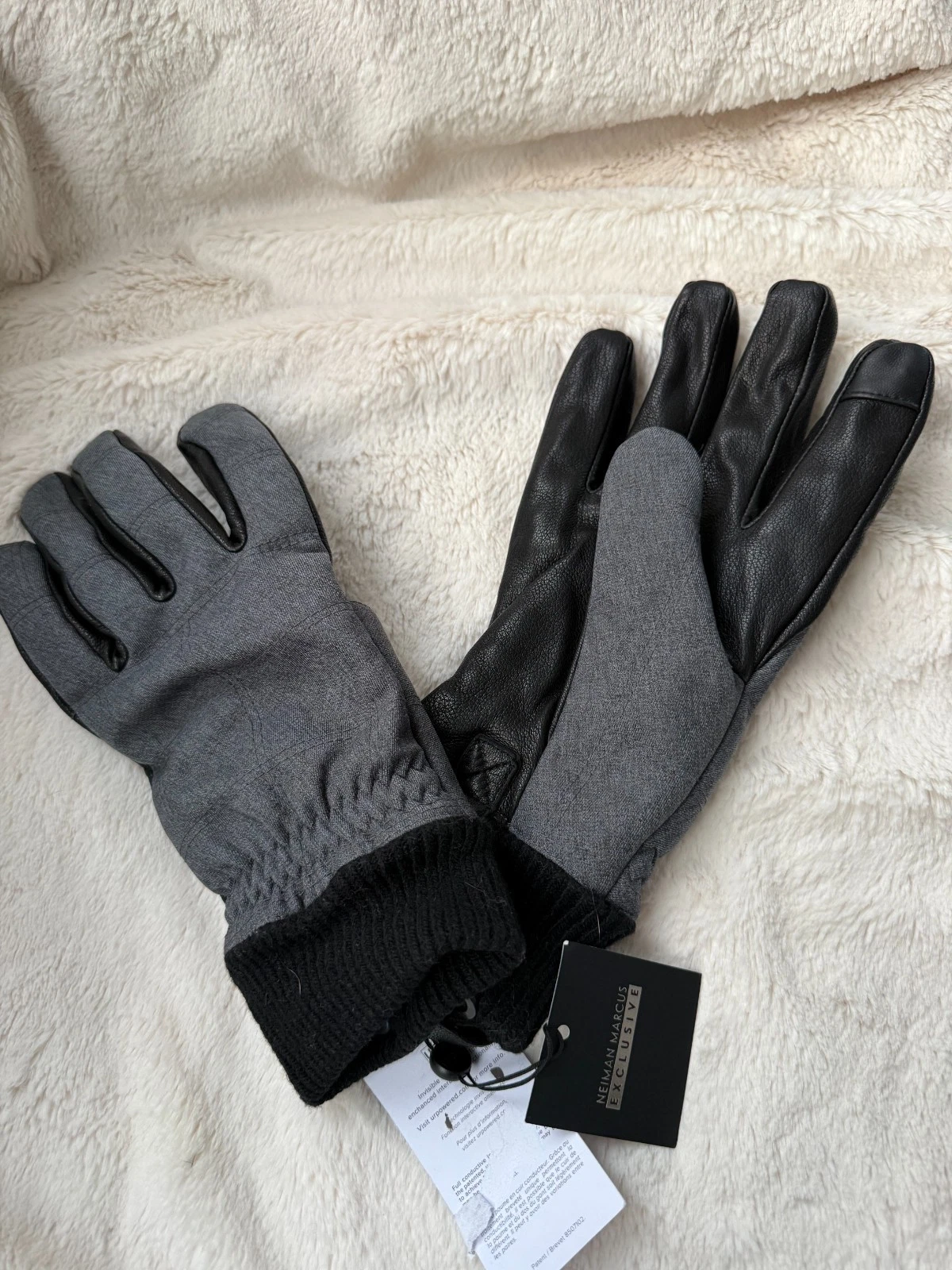 NWT $95 UGG Charcoal Men's Quilted All-Weather Gloves L/XL