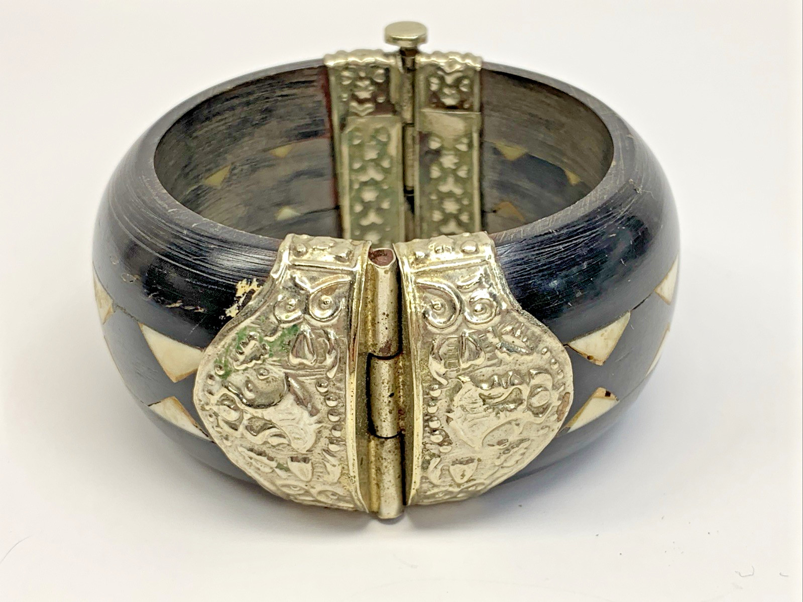 Vintage Silver Tone Hinged Bangle Statement Brace… - image 20